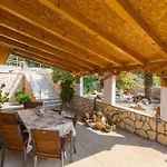 Two-bedroom In Xii Цриквеница