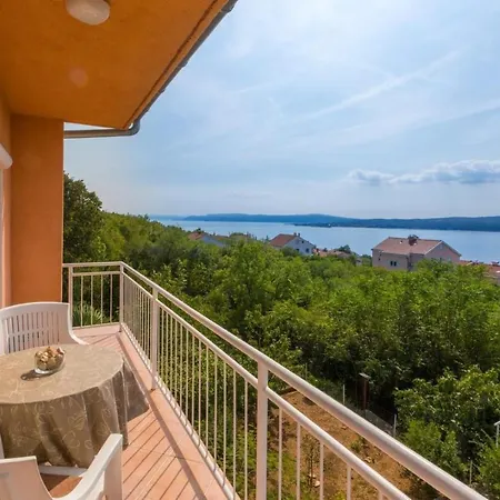 Two-bedroom In Crikvenica Xii Dramalj