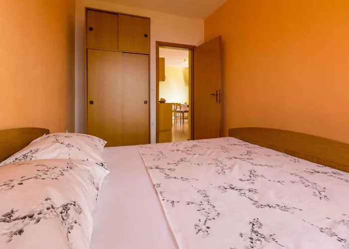 Two-bedroom In Xii Διαμέρισμα *