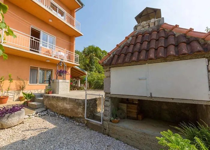 Two-bedroom In Xii Διαμέρισμα *